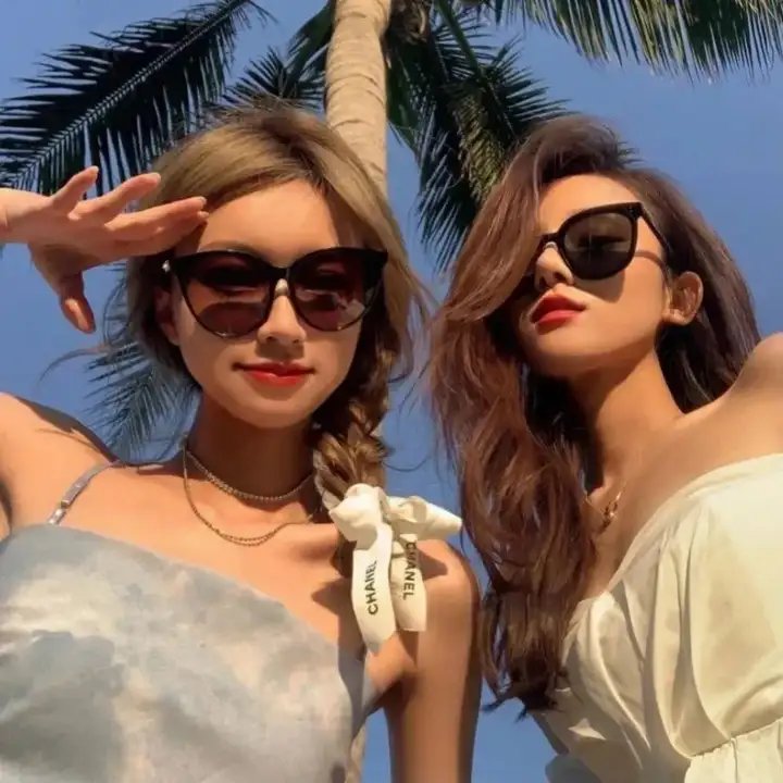 美人无泪